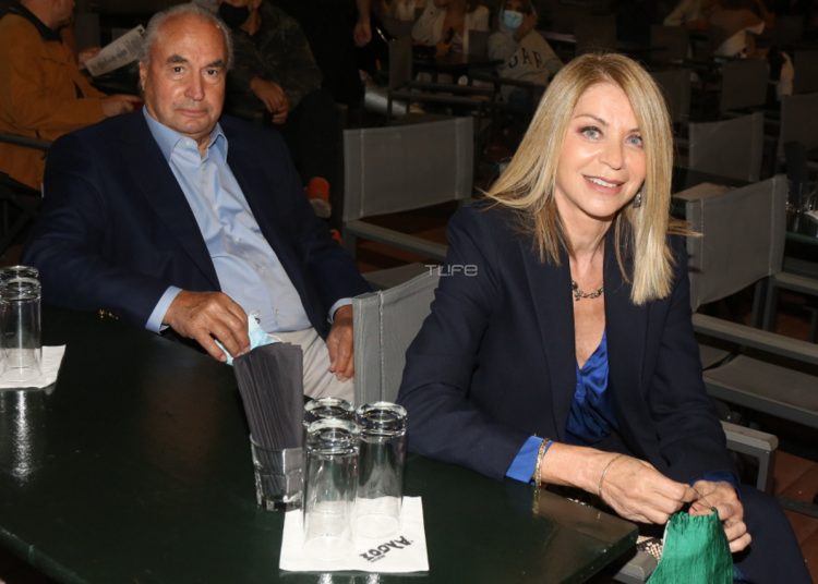 Έλλη Στάη: Εντυπωσιακή σε βραδινή έξοδο! Είναι 66 και φαίνεται 40 – Φωτογραφίες