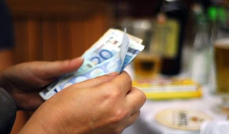 Πράσινο φως για τα προνοιακά επιδόματα Ιουλίου– Αυγούστου 2017