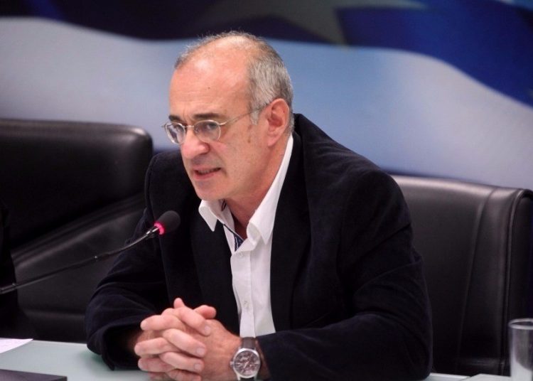 Λάβρος Μάρδας κατά Κωνσταντοπούλου, Λαφαζάνη! “Την έχουν δει Λούξεμπουργκ και Τσε”