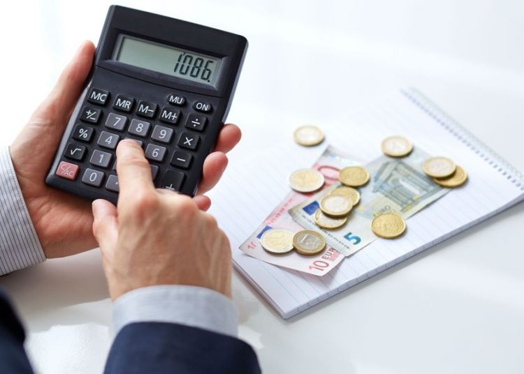 Τέσσερις τρόποι για να πληρωθούν τα χρέη στην εφορία