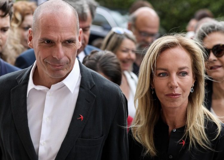 Πέθανε ο Φαίδων Στράτος της Πειραϊκής – Πατραϊκής, πατέρας της Δανάης και πεθερός του Βαρουφάκη