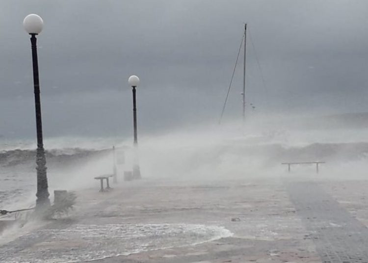 Έρχεται ο «Αντίνοος»: Ισχυρές βροχές και καταιγίδες έως την Τετάρτη (βίντεο+χάρτης)