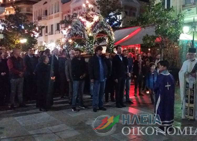 Με κατάνυξη η περιφορά των Επιταφίων