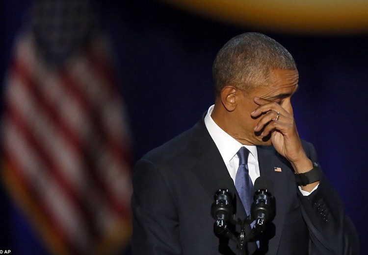 Mε δάκρυα στα μάτια ο Ομπάμα αποχαιρέτησε τον αμερικανικό λαό: «Προστατεύστε την Δημοκρατία» [Photos-Video]