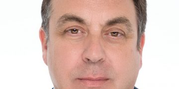 Με εκατοντάδες νέες και νέους  ο ΤΑΚΗΣ ΑΝΤΩΝΑΚΟΠΟΥΛΟΣ