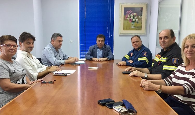 Σύσκεψη Δήμαρχου Πύργου με αξιωματικούς της Π.Υ. Πύργου για τις πλημμύρες