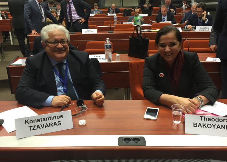 Μπακογιάννη και Τζαβάρας έθεσαν το θέμα των 2 Ελλήνων στρατιωτικών