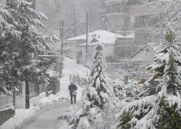 Καιρός: Προ των πυλών η «Ωκεανίς» από τη Σιβηρία! – Χιόνια, θυελλώδεις άνεμοι και πτώση θερμοκρασίας μέχρι 15 βαθμούς!