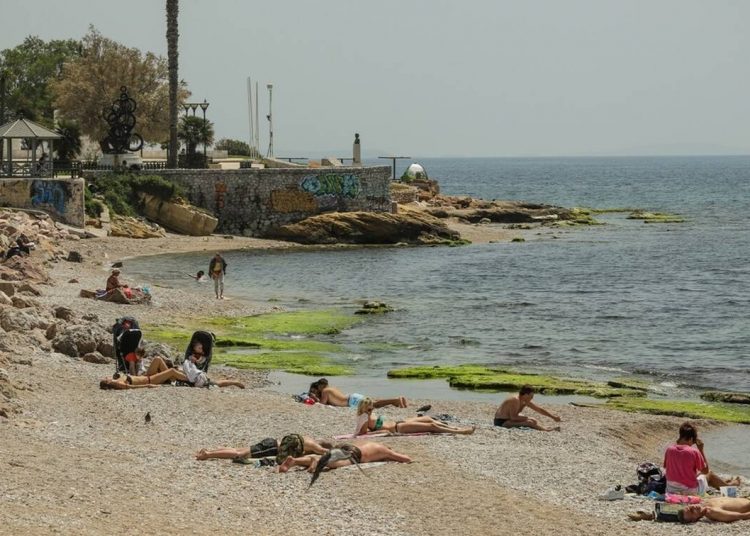 Καιρός: Καταιγίδες και χαλαζοπτώσεις σήμερα – Πού θα «χτυπήσουν» έντονα φαινόμενα