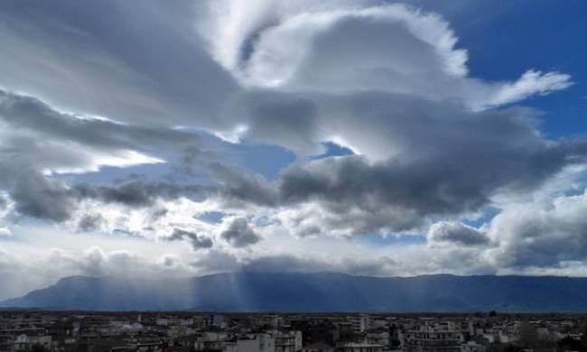 Καιρός: Με «δροσιά»… συννεφιά και καταιγίδες η Τετάρτη