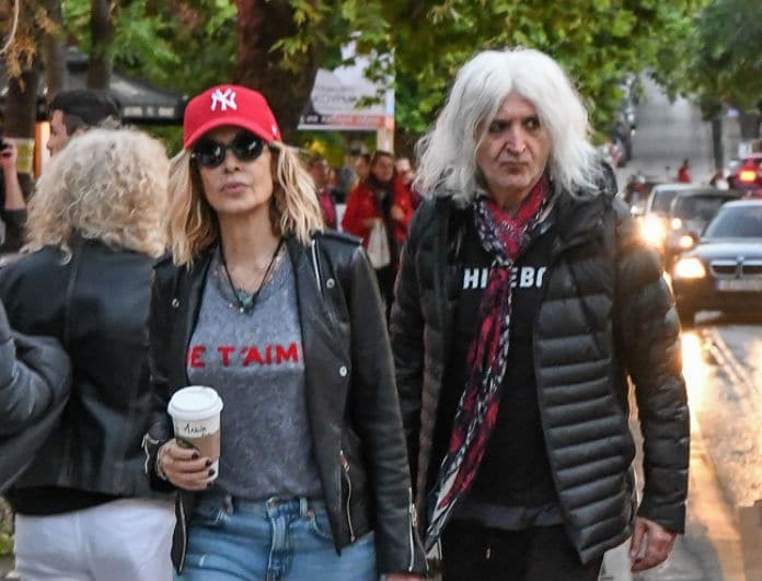 Ν. Καρβέλας: Τα νεύρα σε βόλτα με την Άννα Βίσση! Κόντεψε να πετάξει τα ψώνια στους φωτογράφους!