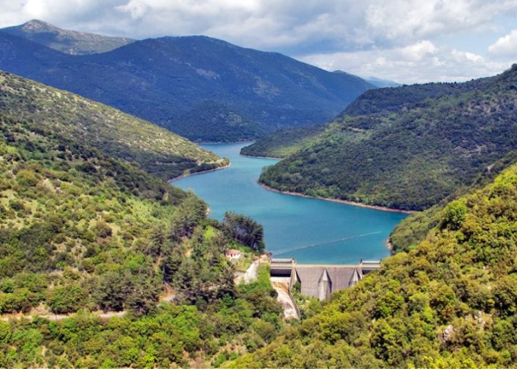 ΔΕΗ: Η τεχνητή λίμνη του ΥΗΣ Λάδωνα, έχει γεμίσει και πολύ πιθανή η υπερχείλιση της