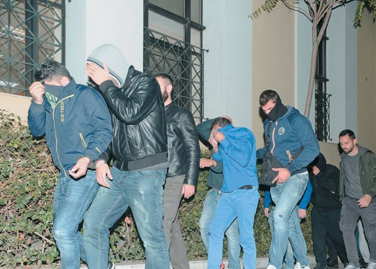 56 συμμορίες κακοποιών ξανά στους δρόμους