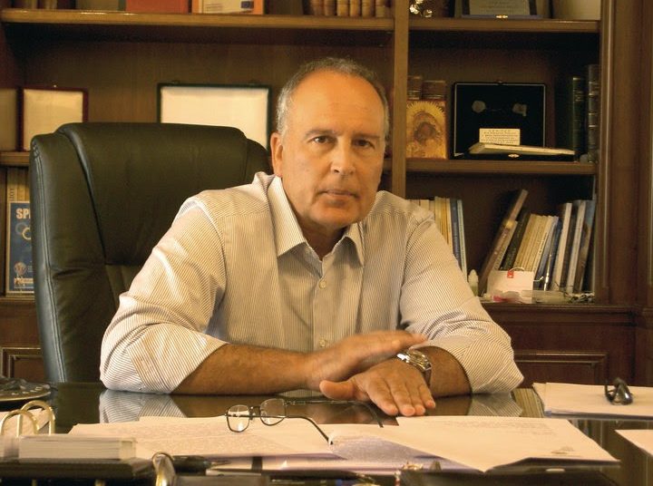 Μάκης Παρασκευόπουλος: “Σ’ αυτή την πόλη μας ξέρουν όλοι” – Απάντηση στην δημοτική αρχή… του Γενικού Γραμματέα