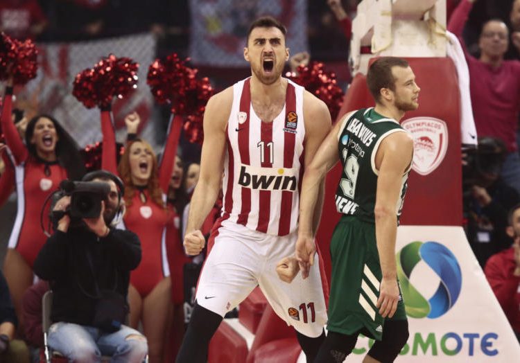 Κυριάρχησε στο ΣΕΦ ο Ολυμπιακός, 79-65 τον Παναθηναϊκό