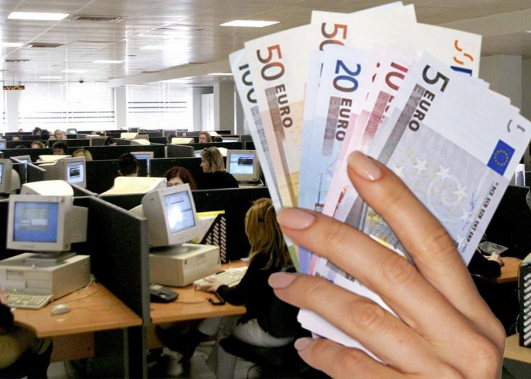 Δημόσιο: Τέλος τα οικογενειακά επιδόματα – Πόσα χρήματα χάνουν δημόσιοι υπάλληλοι και στρατιωτικοί από τις συντάξεις