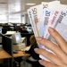 Δημόσιο: Τέλος τα οικογενειακά επιδόματα – Πόσα χρήματα χάνουν δημόσιοι υπάλληλοι και στρατιωτικοί από τις συντάξεις