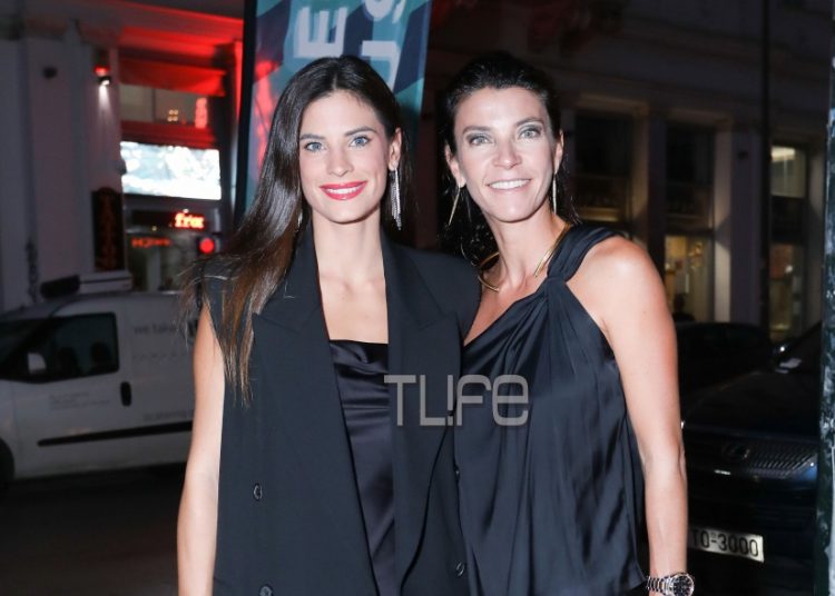 Xριστίνα Μπόμπα – Μαρίνα Βερνίκου: Βραδινή έξοδος με chic black look για τις κουμπάρες! Φωτογραφίες