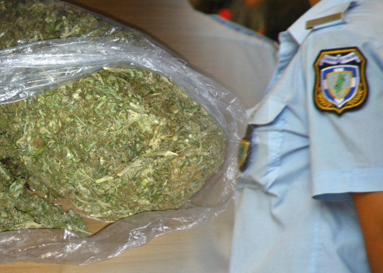 Τα “Σουβλάκια” ήταν ηρωίνη, κόκα και το “λάχανο” χασίς – Σύλληψη και στην Ηλεία για την εξάρθρωση μεγάλου κυκλώματος ναρκωτικών