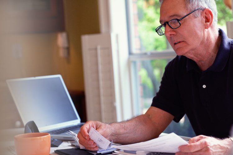 Πως θα υπολογίζονται συντάξεις και μισθοί στο δημόσιο – Ποιοι θα δουν μειώσεις