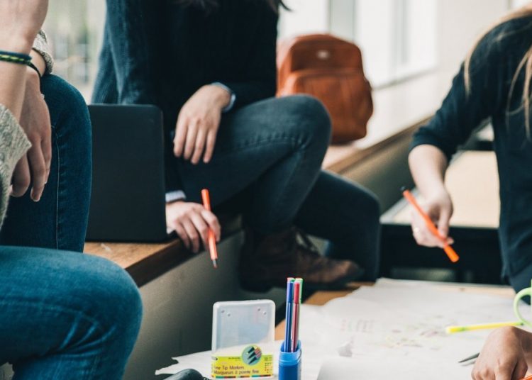 Υποτροφίες σε 3.771 επιμελείς φοιτητές για προπτυχιακές σπουδές