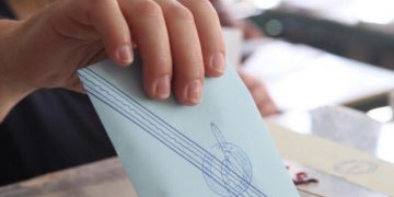 ΠΥΡΓΟΣ: Μικροεπεισόδιο για την σειρά προτεραιότητας σε εκλογικό κέντρο