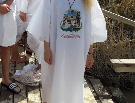 Ελληνίδα ηθοποιός βαπτίστηκε στον Ιορδάνη ποταμό! Φωτογραφίες