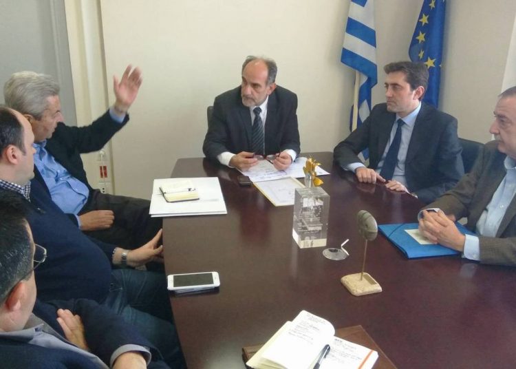 Συνάντηση Απ. Κατσιφάρα με τους τρεις προέδρους των Επιμελητηρίων