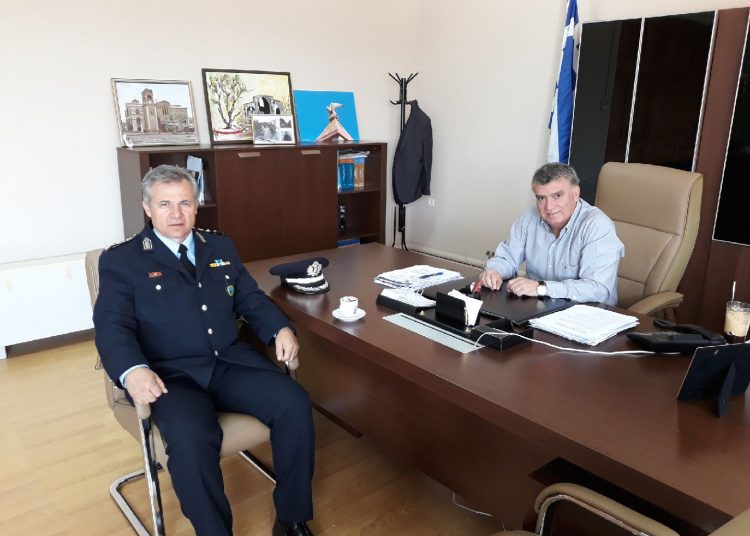 Συνάντηση Δημαρχου Ανδραβίδας-Κυλλήνης με τον Αστυνομικό Διευθυντή Ηλείας