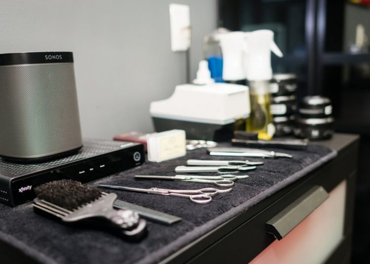 Σοκάρει η υπόθεση του «σατανικού» κομμωτή στη Ρόδο – Έκανε το παν για να ξεφορτωθεί τους συνεταίρους του!