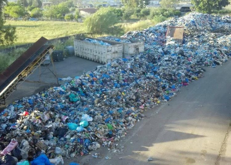 ΟΧΙ στην μεταφορά των σάπιων απορριμμάτων του Πύργου στην Τριανταφυλλιά