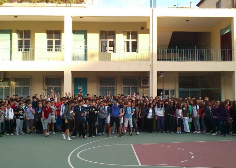 Ανακοινώθηκε η ημερομηνία λήξης των μαθημάτων σε γυμνάσια και λύκεια