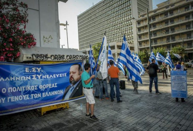 Ανοίγουν στόματα και βγαίνουν…μαχαίρια!«Καραγκιόζης ο Σώρρας»λένε πρώην πρωτοπαλίκαρα του