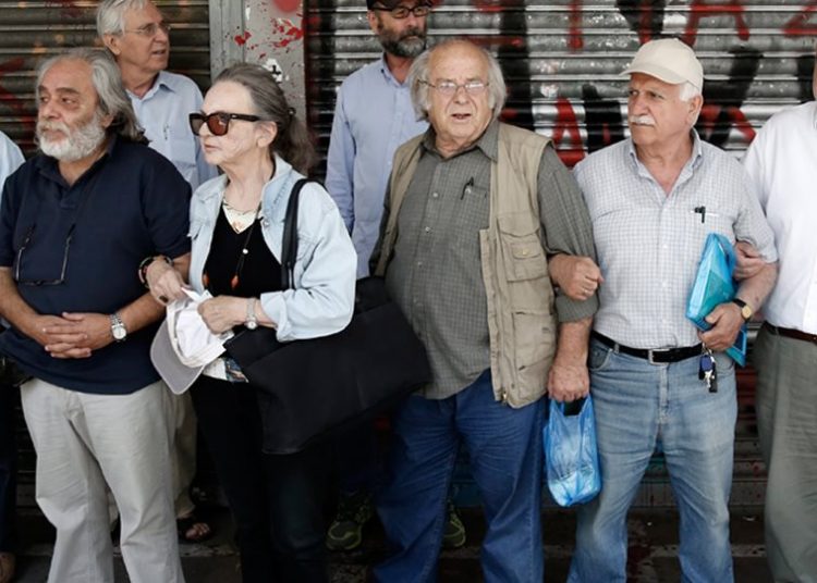 Συνταξιούχοι με δέκα και εννέα συντάξεις: Οι τρανταχτές εξαιρέσεις που έδειξε το ηλεκτρονικό σύστημα