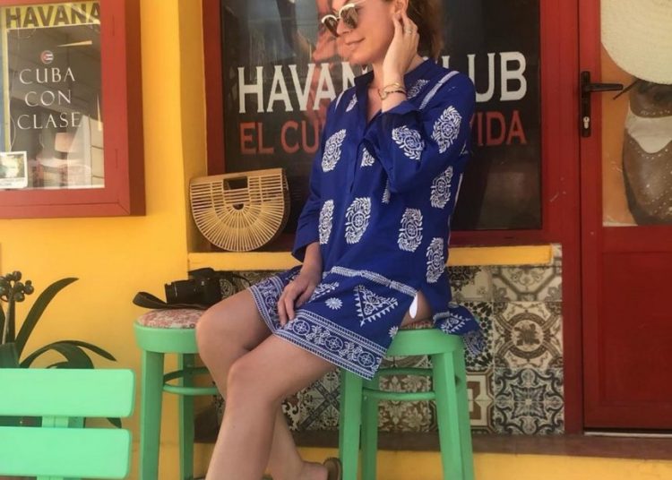 Τατιάνα Στεφανίδου: Εξόρμηση στην Κεφαλλονιά! Ποζάρει με φόντο το Φισκάρδο [pic]