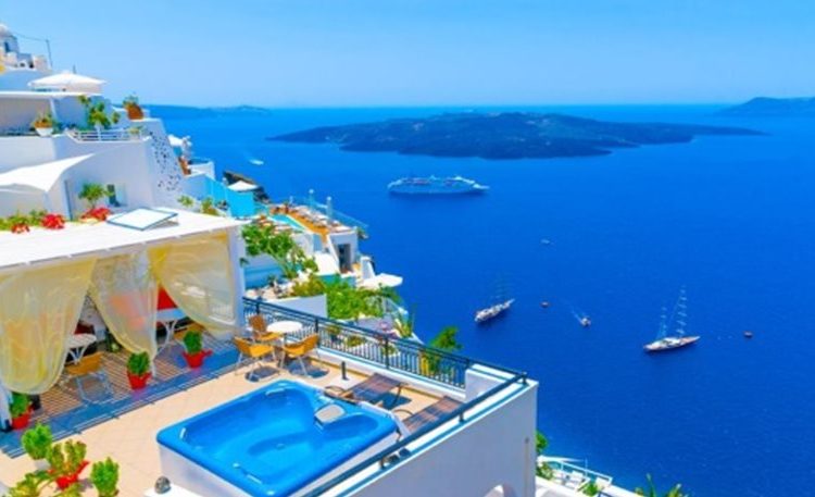 TUI: Η Ελλάδα 1η επιλογή Γάλλων – Ολλανδών για διακοπές το Πάσχα