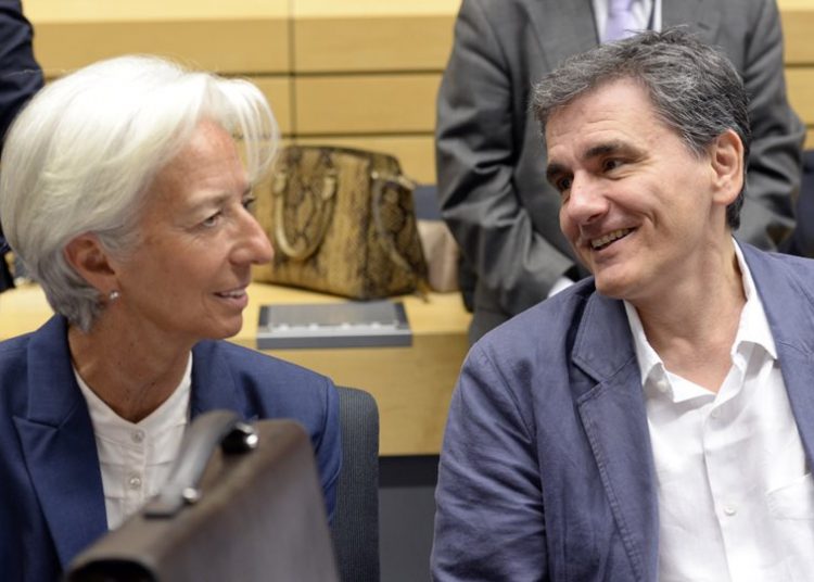 Επιμένει το ΔΝΤ για μείωση του αφορολογήτου από το 2019