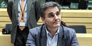 Τσακαλώτος:Υφεσιακά τα μέτρα,συμφωνώ με τους δανειστές για τον ΦΠΑ