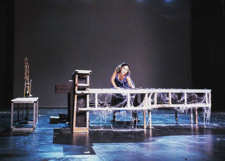 Μια εξαιρετική θεατρική παράσταση «Πιάνω Παπούτσι, πάνω στο Πιάνο» για το 26ου Διεθνούς Φεστιβάλ Αρχαίας Ήλιδας