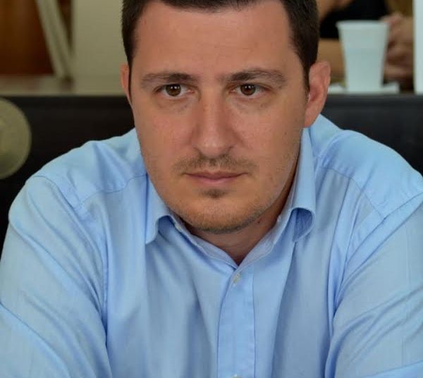 Επτά δημοπρατήσεις εργολαβιών συντήρησης οδοποιίας, ηλεκτροφωτισμού και αποκατάστασης φωτεινών σηματοδοτών