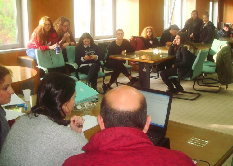 Camera Zizanio :Η κλήρωση για την συμμετοχή των μαθητών σε κριτικές επιτροπές και εργαστήρια