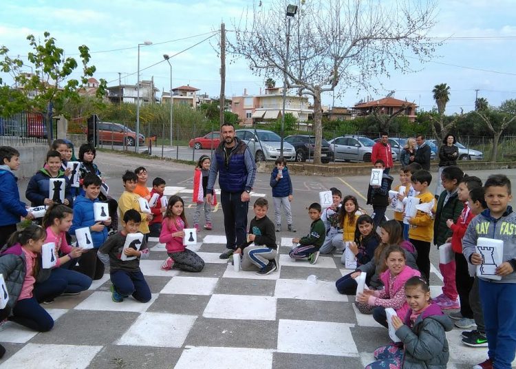 Επιδαπέδιο σκάκι για το 5ο Δημοτικό σχολείο Πύργου