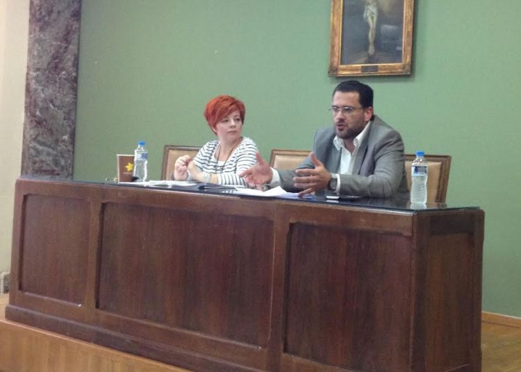 Σύσκεψη πραγματοποιήθηκε στο Λάτσειο Δημοτικό Μέγαρο με θέματα παιδείας