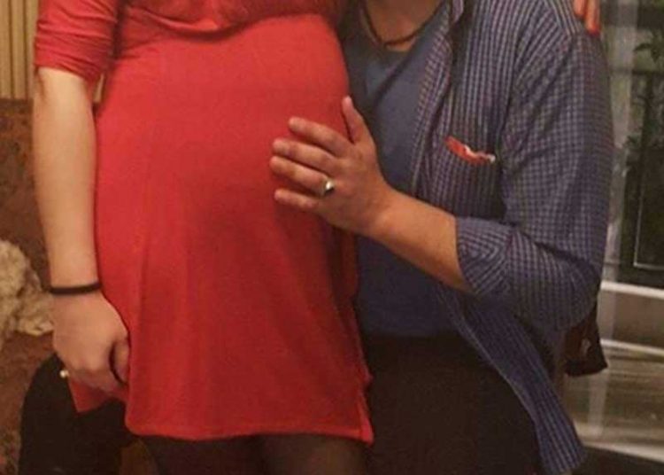 Τον Μάρτιο θα γίνουν πάλι γονείς: “Η κόρη μας περιμένει τον αδελφό της!”