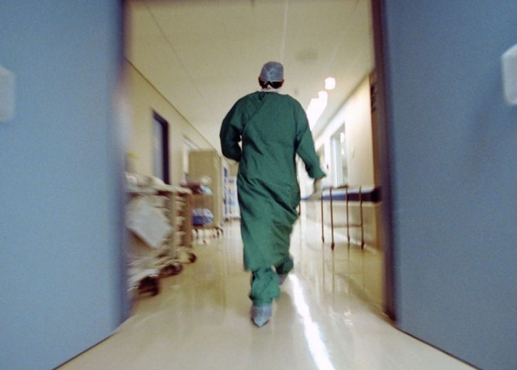 Συγκλονίζει το χειρόγραφο σημείωμα ενός καρκινοπαθούς από την Πάτρα