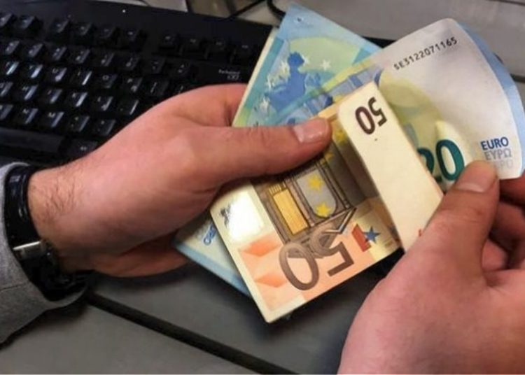 Η κυβέρνηση πλήρωσε μόλις 41,7 εκατ. από τα 2,617 δισ. που χρωστά σε ιδιώτες