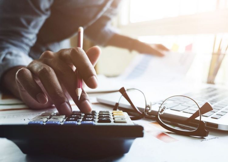 Εισφορές επαγγελματιών: Aπό τον Μάρτιο 2021 η εξόφληση των χρεών του 2019