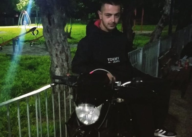 ΠΑΤΡΑ: Ι.Χ. συγκρούστηκε με μηχανή στην Ακρωτηρίου- Νεκρός ο 22χρονος Κώστας Σταυρόπουλος