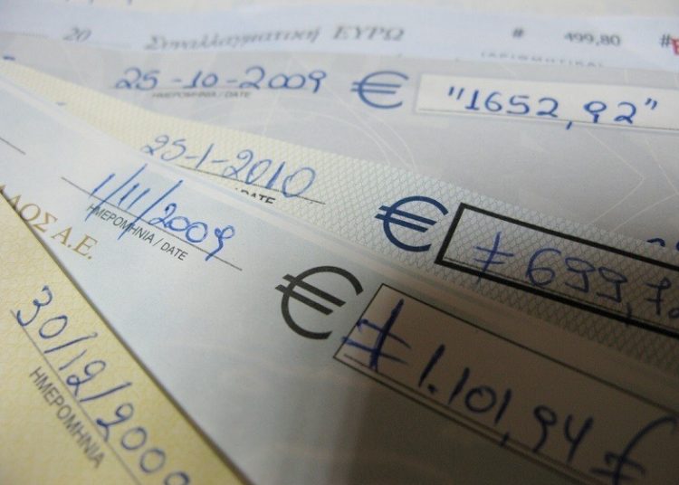 Παράταση μεταχρονολογημένων επιταγών: Ποιοι ΚΑΔ εμπίπτουν στη ρύθμιση