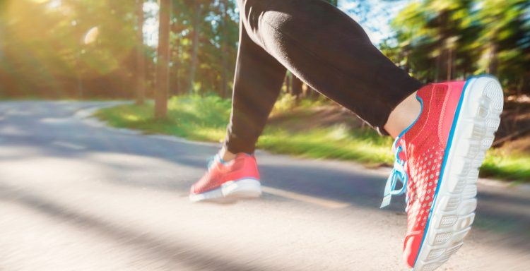 Τζόκινγκ στο lockdown: Μύθοι και αλήθειες -Τα ιδανικά σημεία για τρέξιμο, το σωστό ζέσταμα και το ρόφημα που αυξάνει την αντοχή